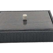 The 27.5 x 20 cm box closed, a lacquered wood lid recessed inside the leather rim of a body 5.5 cm deep