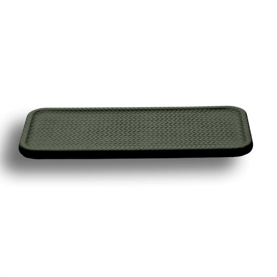 Dark olive khaki placemat 50 × 35 cm, a raised lip running the full edge of the 1 cm panel