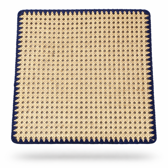 Natural bamboo placemat in a cane weave with hand-woven border, 40 x 40 cm