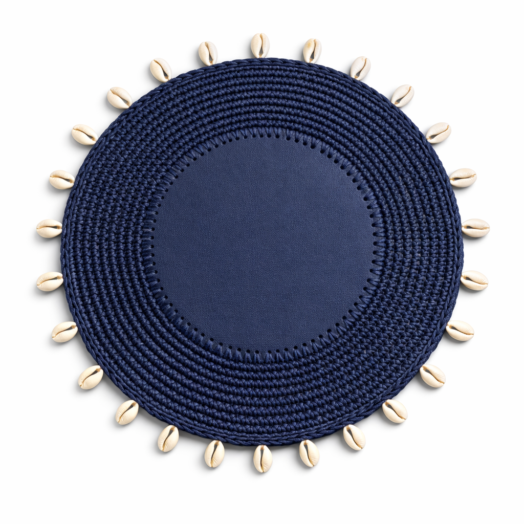 Navy seashell placemat with shells set along the crocheted rim, 36 cm